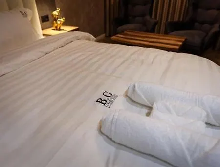 B.g Luxury